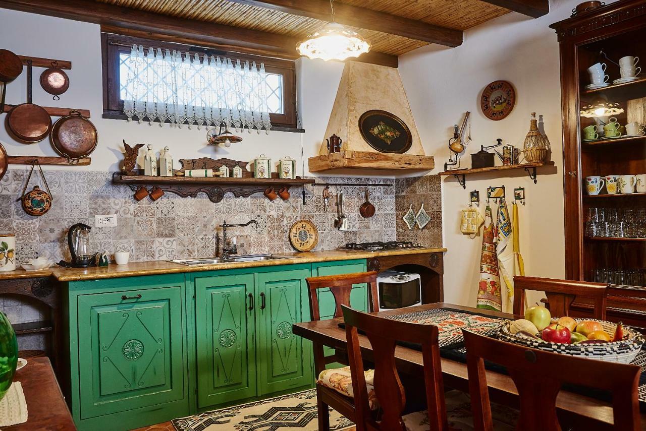 Отель La Casa Del Balivo Доргали Экстерьер фото